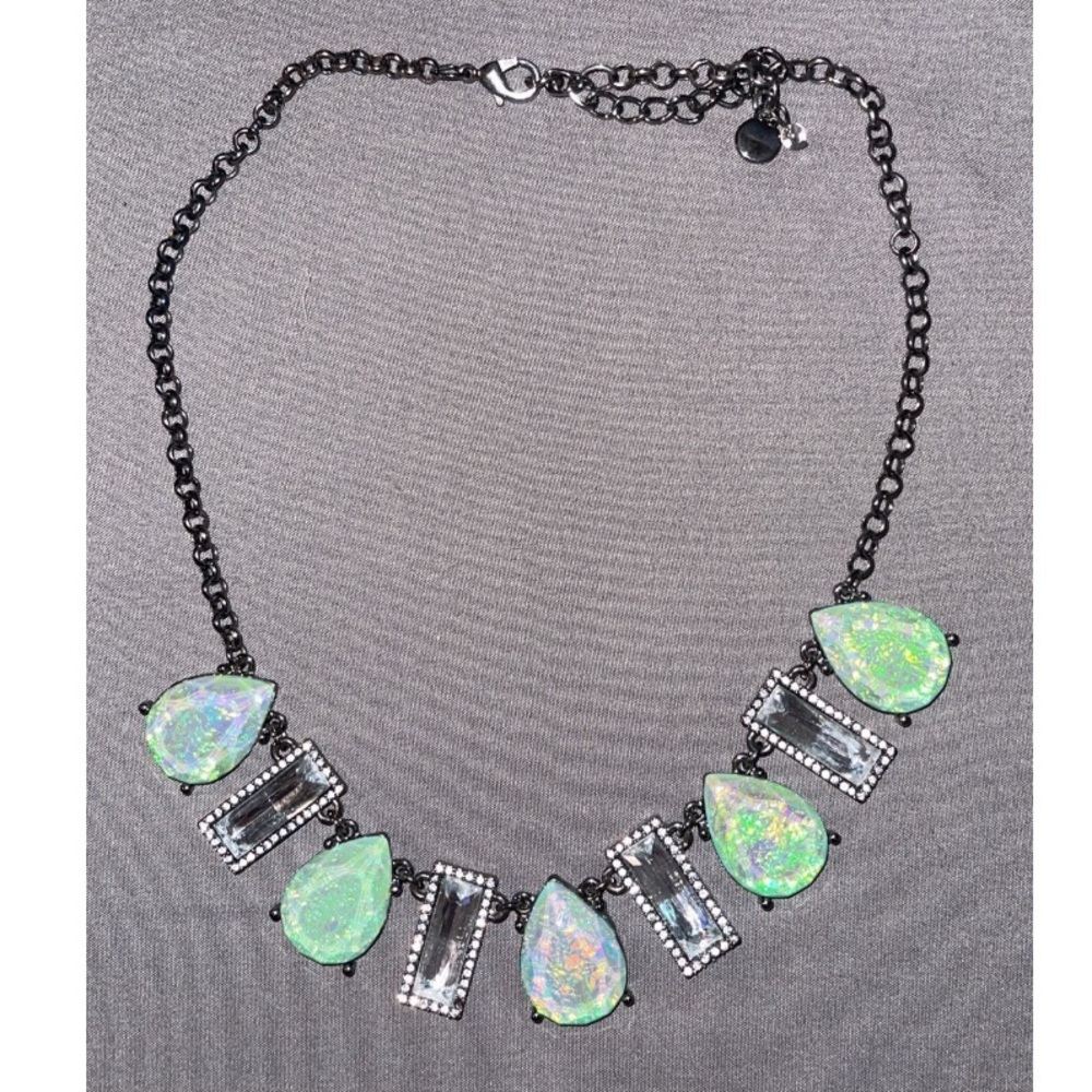 Gorgeous statement necklace